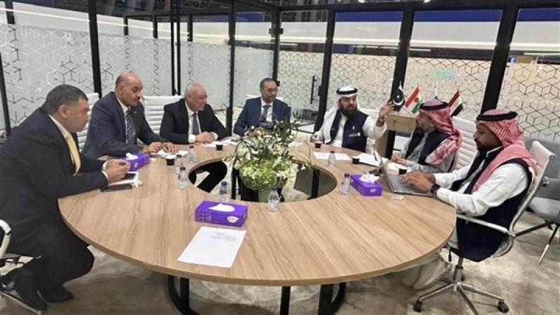 السياحة تبحث الاستعدادات للحج وخدمات الضيافة بالمشاعر لكافة البرامج