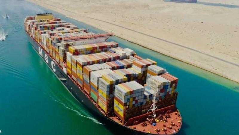 قناة السويس تستعيد ريادتها.. أكتوبر يسجل أعلى معدل لعبور السفن منذ بداية الأزمة