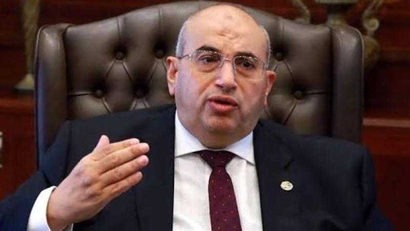 «خبراء الضرائب»: الطوفان الصيني يهدد صناعة زجاج السيارات في مصر