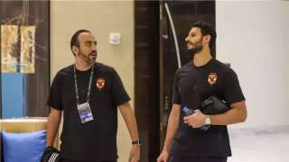 طبيب الأهلي: الشناوي بدأ برنامج العلاج الطبيعي.. والفريق يختتم تدريباته اليوم