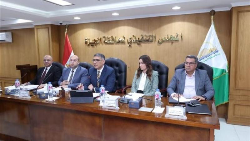 محافظ الجيزة: يشدد على رفع كفاءة النظافة وتكثيف حملات الإشغالات