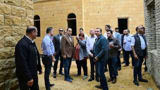 رئيس الوزراء يتفقد أعمال إعادة إحياء منطقة ”درب اللبانة” رئيس الوزراء يتفقد أعمال إعادة إحياء منطقة ”درب اللبانة”