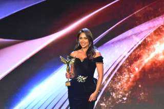 شمس الدراما المصرية إنجي كيوان تفوز بجائزة أفضل ممثلة شابة في مهرجان... شمس الدراما المصرية إنجي كيوان تفوز بجائزة أفضل ممثلة شابة في مهرجان ”الأفضل 2025”