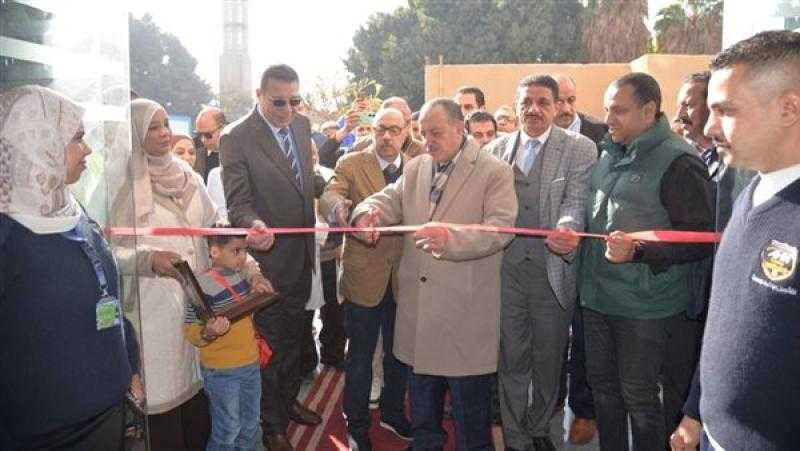 محافظ أسيوط يفتتح مركز طب الأسرة بالواسطى بتكلفة 60 مليون جنيه
