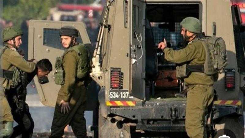 الاحتلال الاسرائيلي يعتقل 5 فلسطينيين من الخليل
