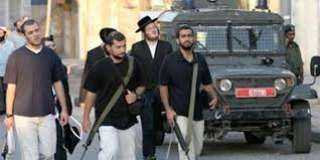 مستوطنون يهود يحطمون شواهد قبور إسلامية في القدس مستوطنون يهود يحطمون شواهد قبور إسلامية في القدس