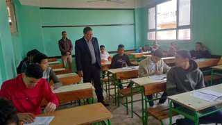 «التعليم» تحذر من استخدام الهواتف المحمولة داخل لجان امتحانات الشهادة الإعدادية 2026