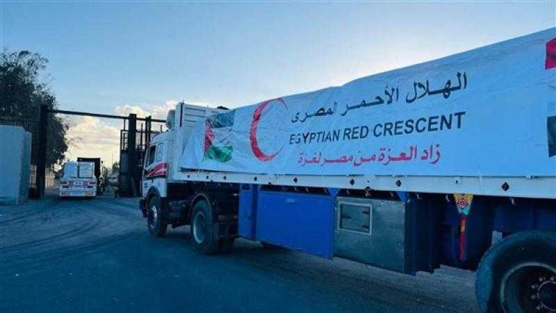 توزيع 150 ألف كرتونة غذائية في غزة ضمن القافلة الـ110