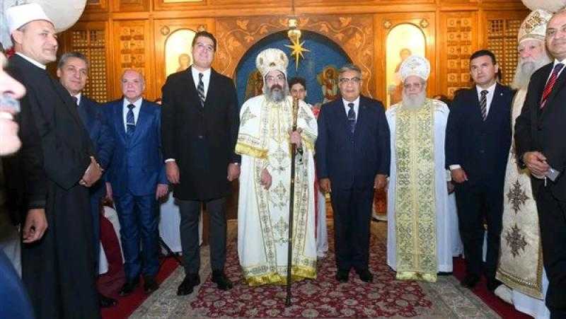 محافظ الدقهلية يشهد قداس عيد الميلاد المجيد بمطرانية السيدة العذراء مريم