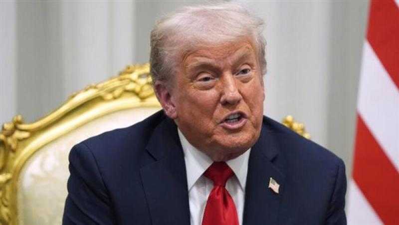 الرئيس الكولومبي: «ترامب مصاب بالخرف»