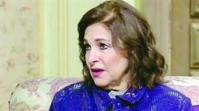 بعد غياب عامين.. نادية رشاد تكشف سبب ابتعادها عن الفن: متعودتش أقدم أدوار سد خانة ومش عايزة أبيع تاريخي