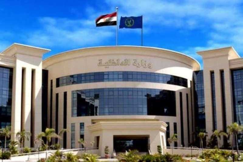 وزير الإسكان يتفقد مشروع ”مارينا ٨” وتطوير مدخل مارينا 5