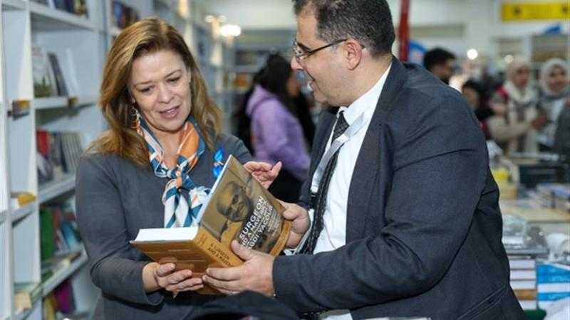 بعد غياب 6 سنوات.. السفارة الأمريكية تفتتح جناحها في معرض القاهرة الدولي للكتاب