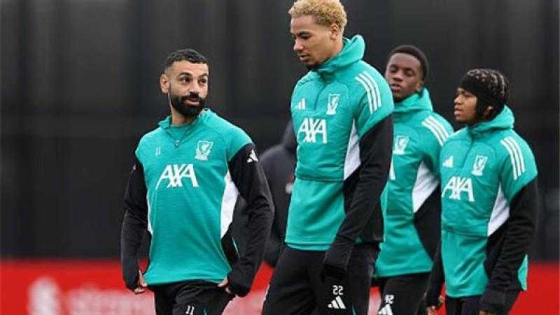 سلوت يكشف كواليس استبعاد محمد صلاح: ”قرار صعب دائمًا”