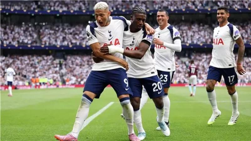 برشلونة يستهدف التعاقد مع مدافع توتنهام في الميركاتو الصيفي