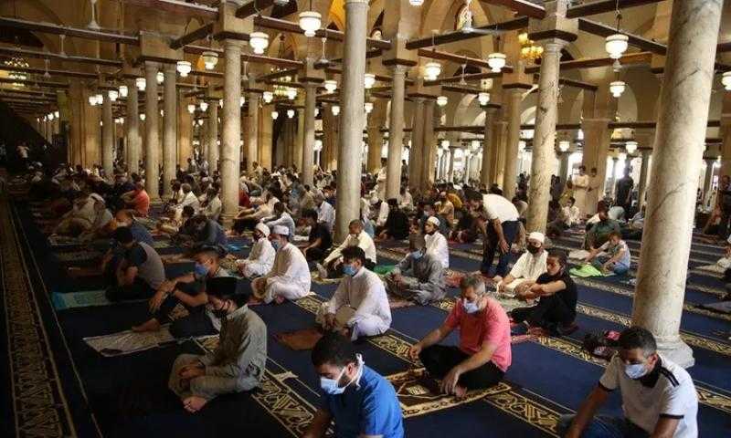 محافظ القاهرة يوجه بتكثيف أعمال النظافة والإنارة حول المساجد استعدادًا لصلاة التراويح