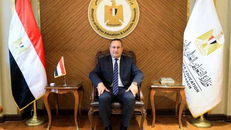 قنصوة في تصريحاته الأولي : رفع كفاءة الجامعات وتطوير المستشفيات الجامعية