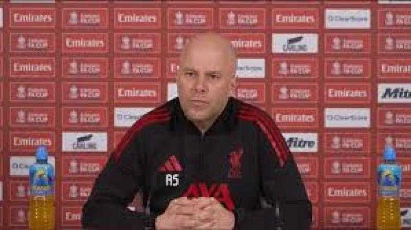 سلوت: من المستحيل فوز ليفربول بالدوري الإنجليزي.. ولدينا أولويات أخرى