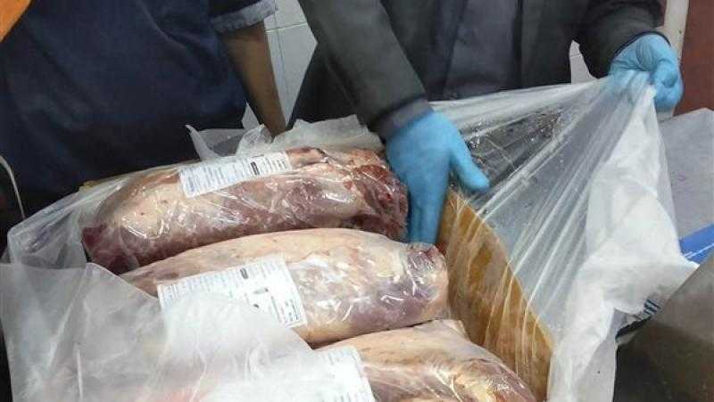 بمناسبة شهر رمضان حملات تفتيشة موسعة علي محلات اللحوم والدواجن بأسوان