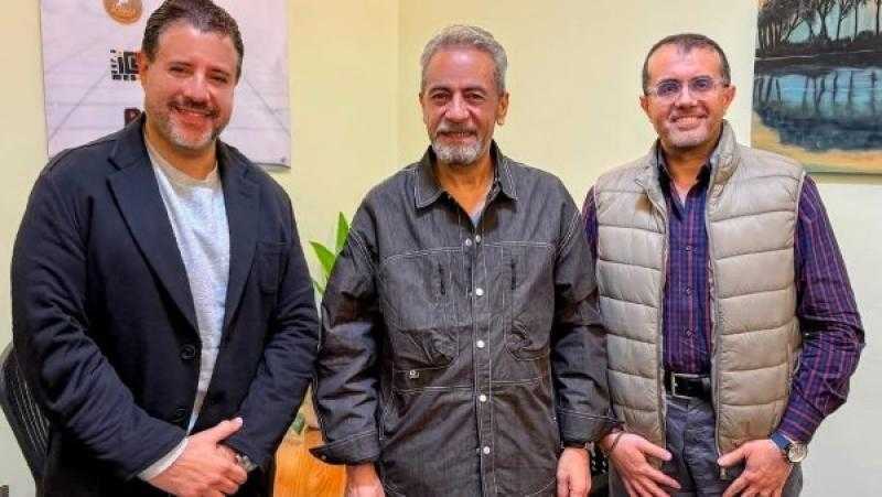 أول تجاربه الإعلامية.. صبري فواز يقدم بودكاست «إيه بقى» في رمضان