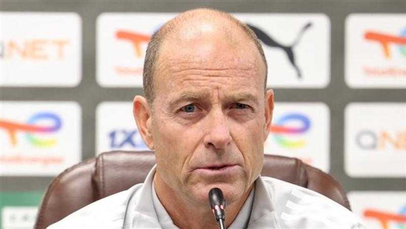 شوبير: هناك حملة على توروب.. والأهلي يدفع راتب 3 مدربين