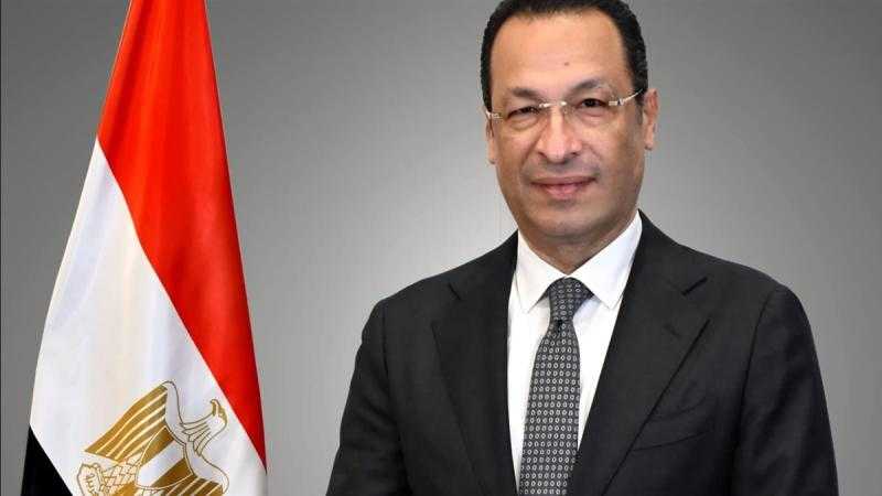 وزير الاتصالات يشارك في قمة تأثير الذكاء الاصطناعي بالهند