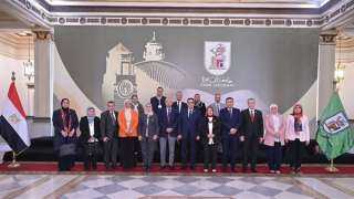 رئيس جامعة القاهرة يستقبل وفود الهيئة القومية لضمان جودة التعليم بكليتي الآثار... رئيس جامعة القاهرة يستقبل وفود الهيئة القومية لضمان جودة التعليم بكليتي الآثار والهندسة