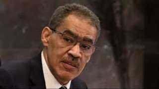 وزير الاعلام: ضرورة حظر استخدام الأطفال للهواتف المحمولة داخل المدارس وزير الاعلام: ضرورة حظر استخدام الأطفال للهواتف المحمولة داخل المدارس