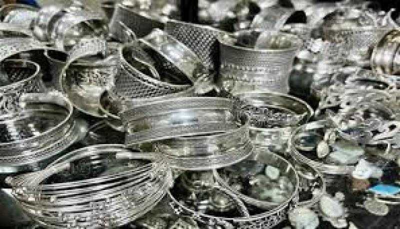 عضو شعبة المجوهرات: ارتفاع أسعار الفضة.. وعيار 999 يسجل 152 جنيهًا