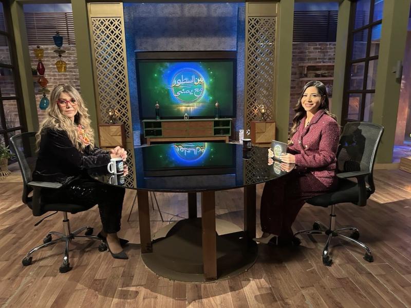 لقاء سويدان تبكي على الهواء في ”بين السطور”: تهديدات أصابتني بالعصب السابع!