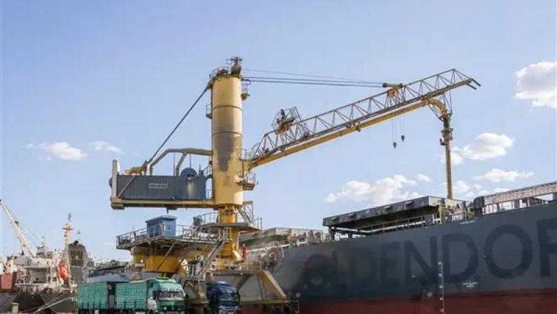 صوامع ميناء دمياط تستقبل الف طن من القمح خلال 24 ساعة