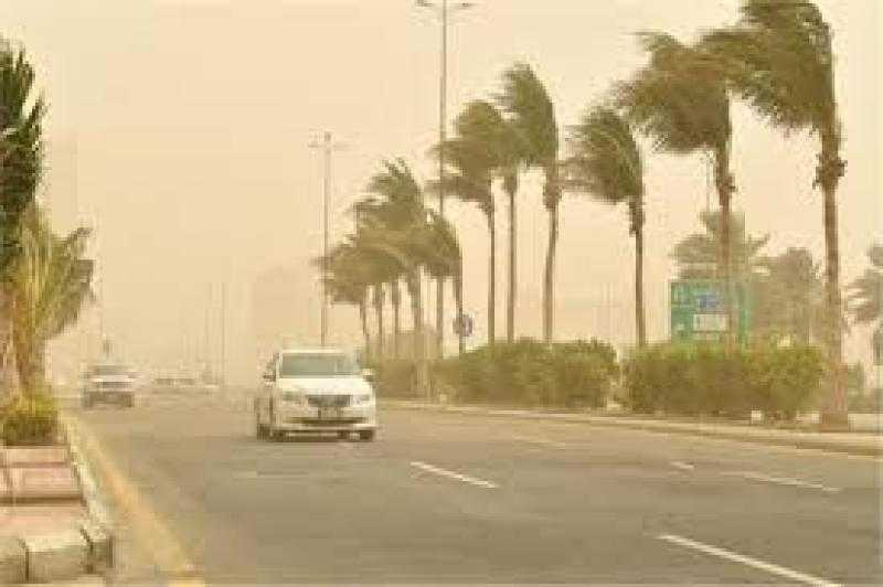 تحذير عاجل من الأرصاد الجوية: رياح قوية وأتربة تضرب البلاد.. ابتعدوا عن اللوحات الإعلانية والمبانى المتهالكة