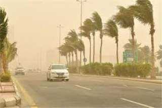 تحذير عاجل من الأرصاد الجوية: رياح قوية وأتربة تضرب البلاد.. ابتعدوا عن اللوحات الإعلانية والمبانى المتهالكة