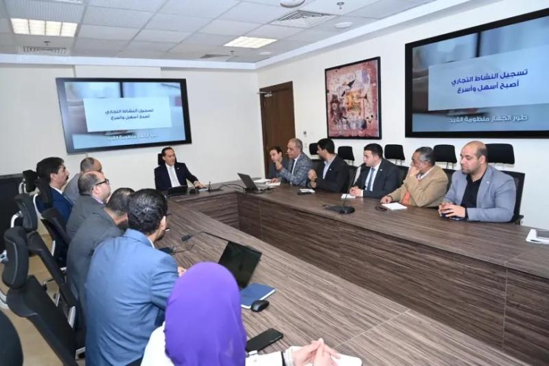 جهاز تنمية التجارة الداخلية والهيئة القومية للبريد يعقدان اجتماعاً تنسيقياً لتعزيز التعاون بين الطرفين