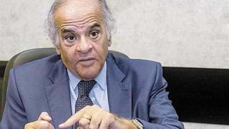 ممدوح عباس يتكفل برواتب 10 لاعبين في الزمالك