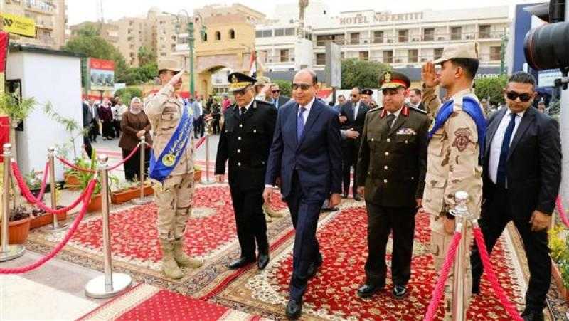 احتفالًا بالعيد القومي للمحافظة.. محافظ المنيا يستقبل المهنئين