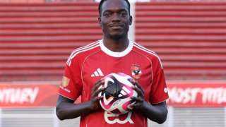 اللي يلعبني انا معاه.. مهاجم الأهلي يغير جنسيته من أجل المونديال