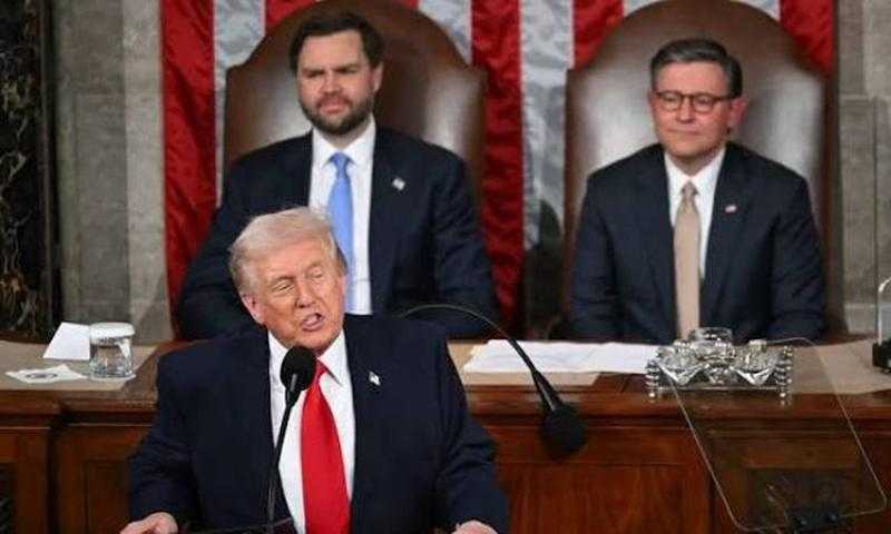 رويترز: سجلات جديدة بقضية وثائق ترامب تثير مخاوف إزاء تضارب المصالح