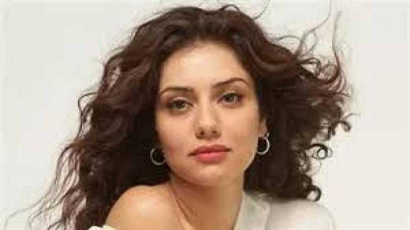 تأجيل محاكمة الفنانة جيهان الشماشرجي فى قضية السرقة.. تفاصيل