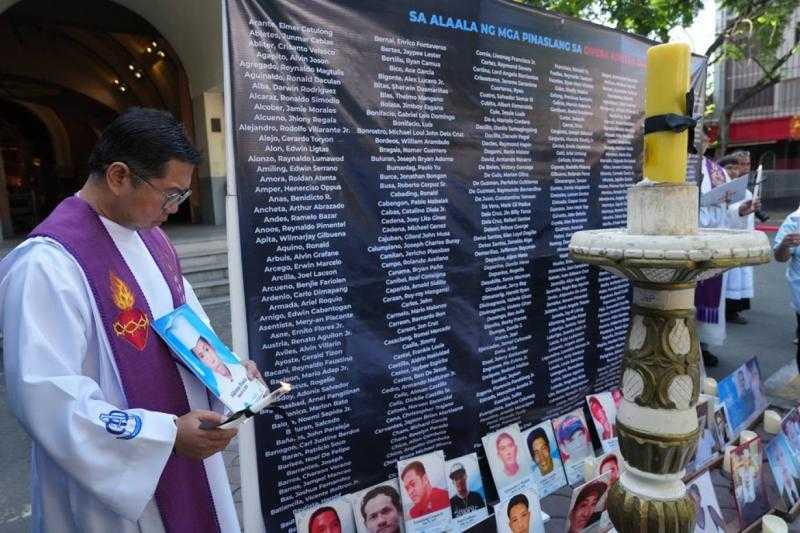 الرئيس الفيليبيني السابق يمثل أمام المحكمة الجنائية الدولية بجرائم ضد الإنسانية