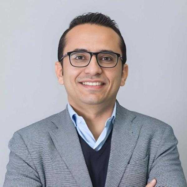 مصطفى القاضي يُغادر منصب المدير  التنفيذي لإعمار مصر
