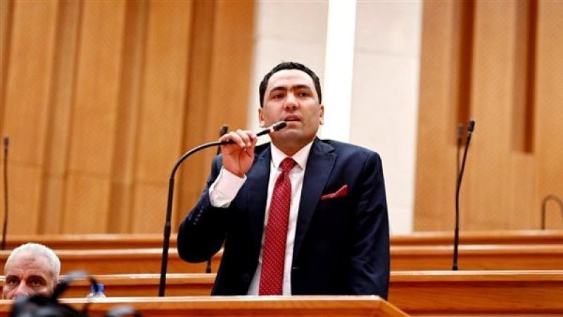 «برلماني»: أقامه مركز لوجيستي عالمي بقناة السويس يضاعف عوائدها الاقتصادية