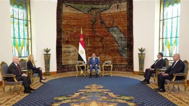 السيسي لـ وفد مؤتمر رؤساء المنظمات اليهودية الأمريكية: أهمية التسوية الشاملة والعادلة للقضية الفلسطينية.. حل الدولتين السبيل الوحيد لضمان تحقيق السلام الدائم والاستقرار في الشرق الأوسط