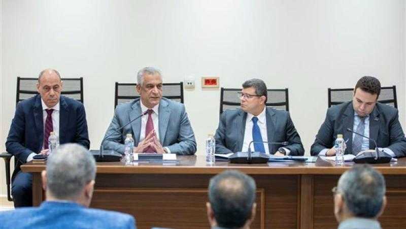 وزير الدولة للإنتاج الحربي يستعرض موازنة العام المالي الجديد أمام البرلمان