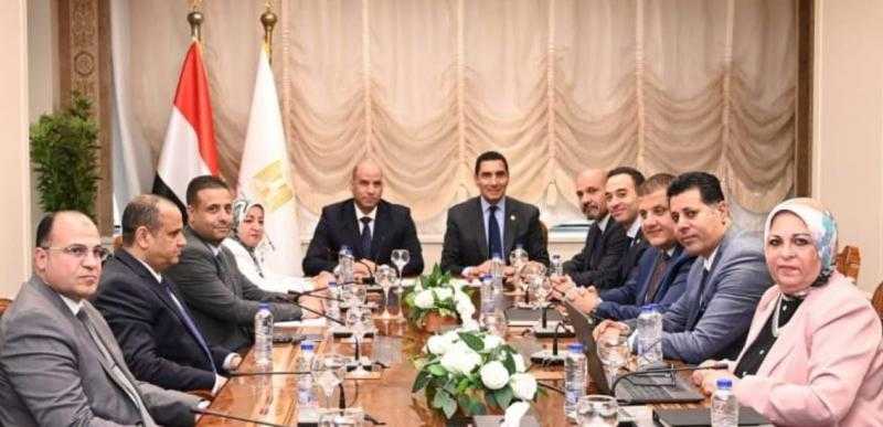 وزيرا الشباب والرياضة والعمل يبحثان سبل تعزيز التعاون في مجالات التدريب المهني والتشغيل والتأهيل لسوق العمل