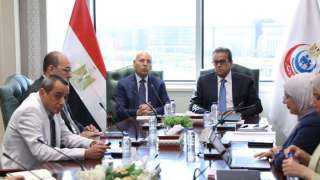 وزير الصحة ومحافظ القاهرة يبحثان تعزيز التعاون لتطوير الخدمات الطبية بالعاصمة وزير الصحة ومحافظ القاهرة يبحثان تعزيز التعاون لتطوير الخدمات الطبية بالعاصمة