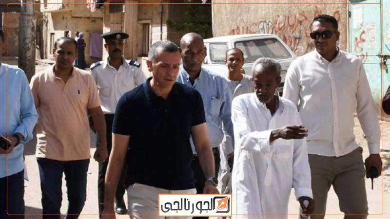 محافظ أسوان يواصل جولاته الميدانية لضبط الشارع