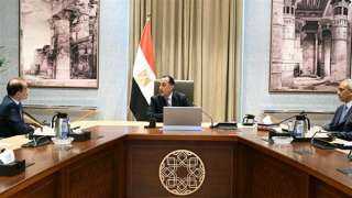 رئيس الوزراء يتابع ملفات وزارة المالية ويؤكد بدء تطبيق موازنة العام الجديد
