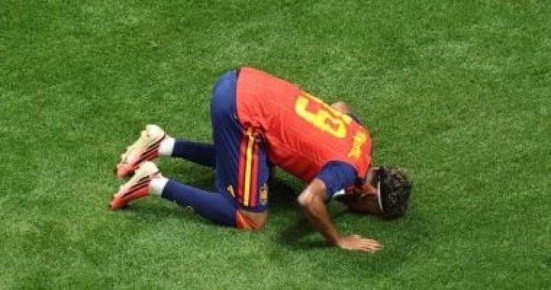 لامين يامال يحطم رقم مبابي التاريخي.. الفتي الذهبي تميمة حظ إسبانيا