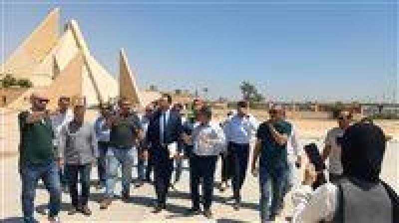 محافظ البحيرة تتفقد مركز تدريب علوم الحاسب الآلي بدمنهور